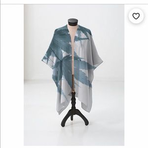 ⭐️Host pick⭐️New NancyJ kimono/coverup